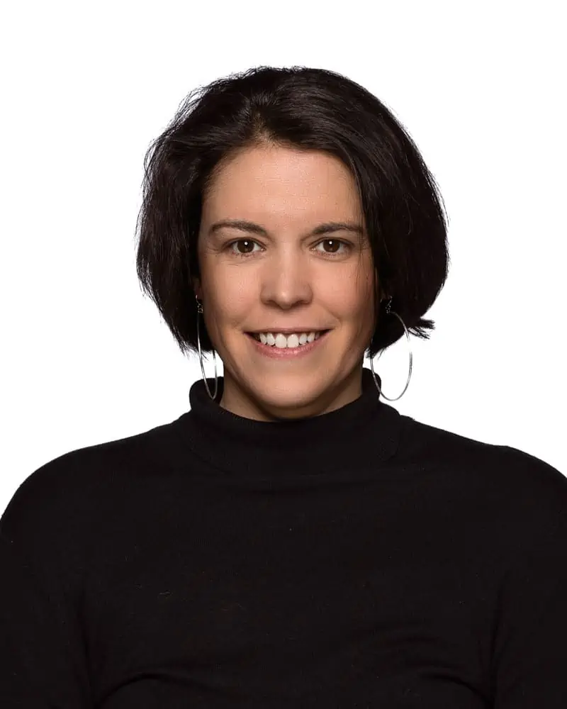 Victoria Lévesque, Executive Assistant